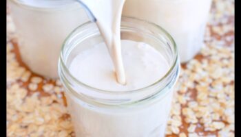 Sip and Share: Auzu piena pieredzes radīšana ar draugiem