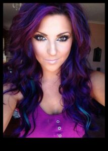 Košas violetas: violetas matu krāsas iedvesmas katram ādas tonim