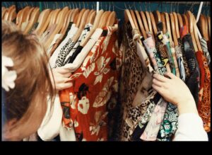 Dūriens laikā: DIY apģērbi un aksesuāri vintage noskaņojumam